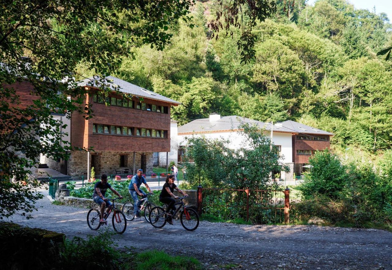 Hotel Rural Las Montanas De Pumar Besullo Exteriör bild
