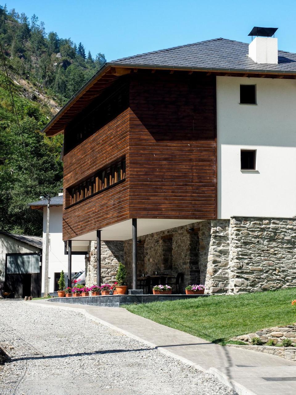Hotel Rural Las Montanas De Pumar Besullo Exteriör bild